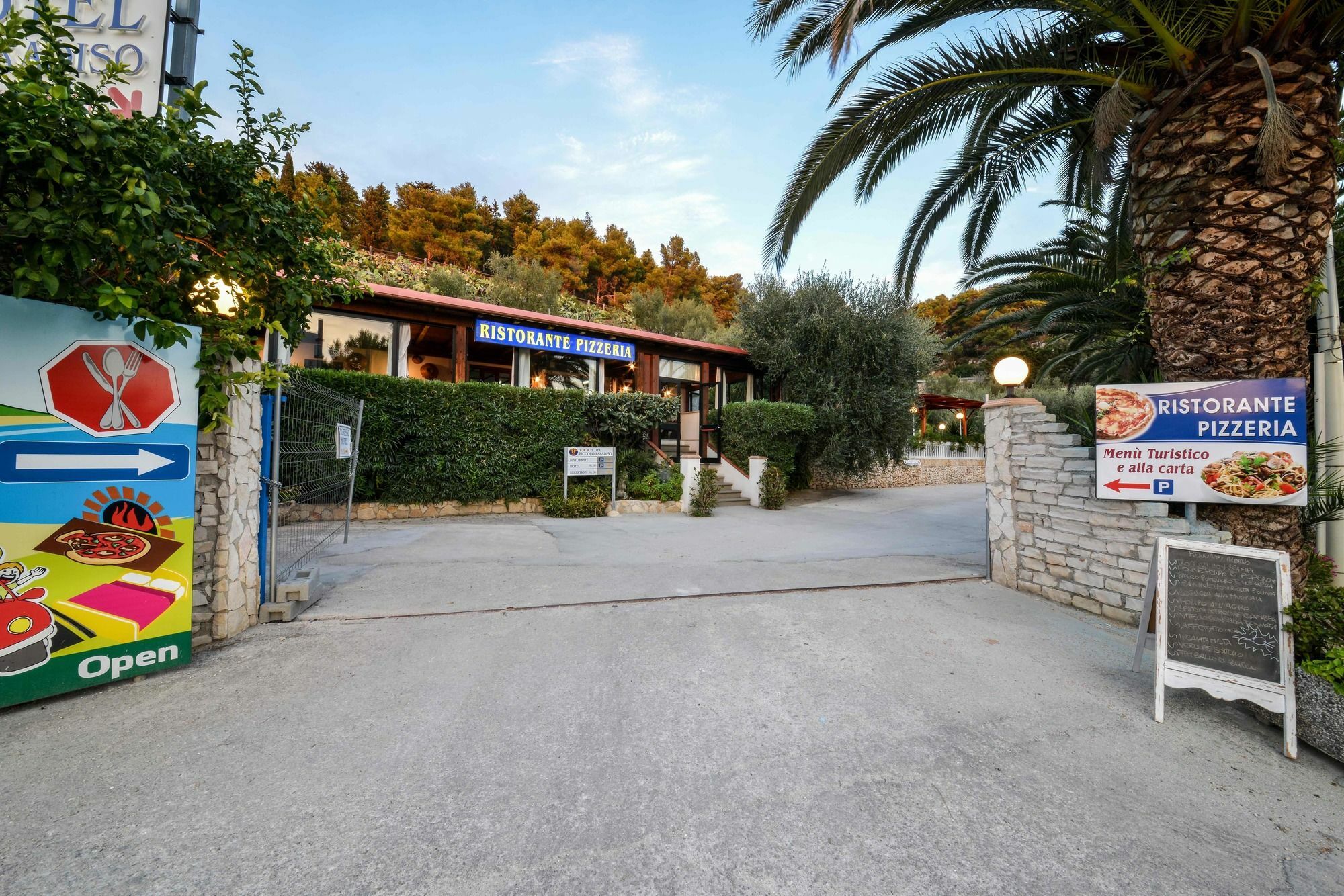 Hotel Piccolo Paradiso Peschici Exterior foto